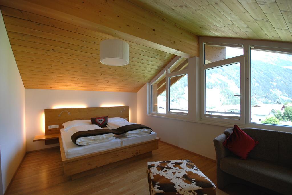 Edelweiss Alpinlodge Matrei in Osttirol Exterior photo